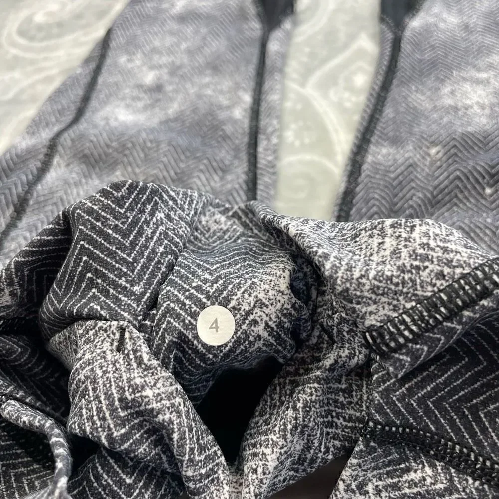 Womens Lululemon Essential Rhythm Crop